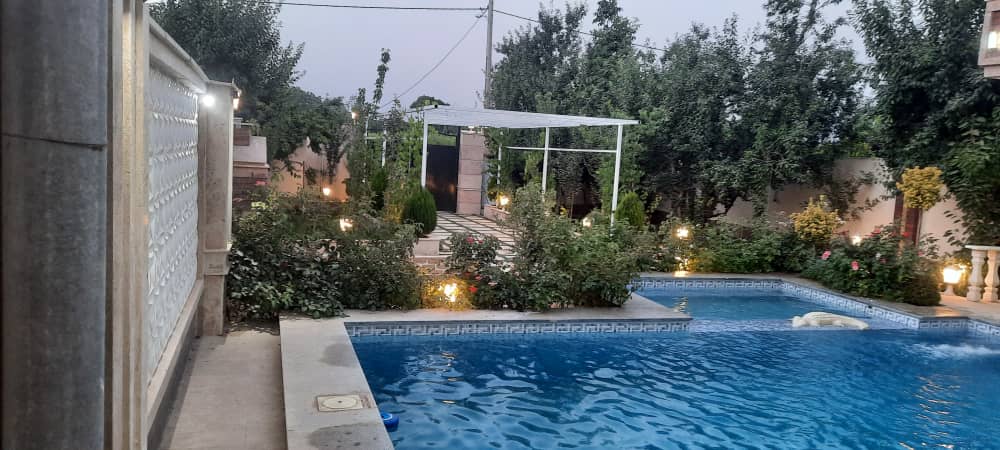 مذاکره بر سر قیمت و شرایط